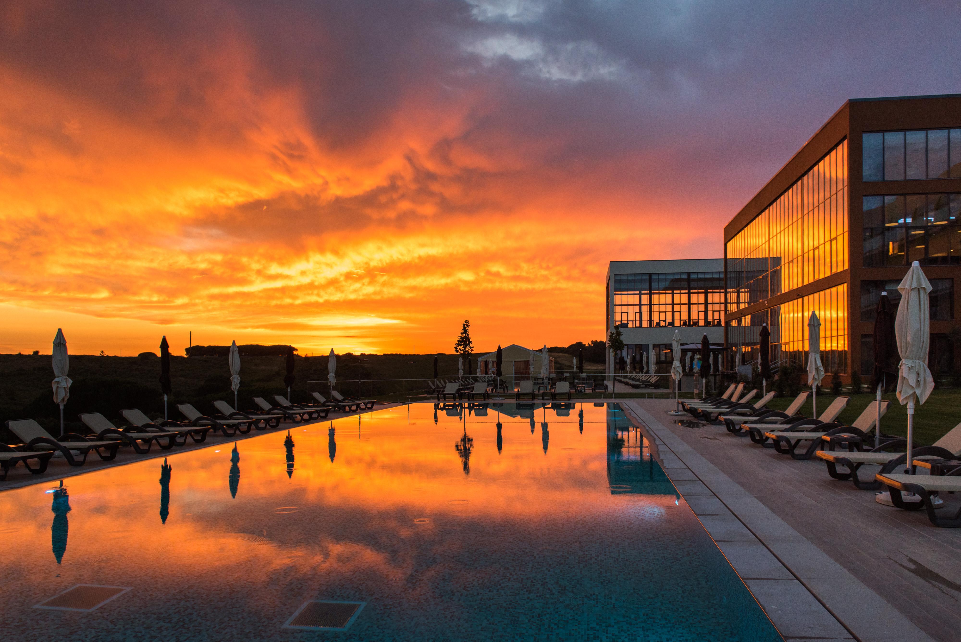 Vila Gale Sintra Luaran gambar Sunset at the Hotel