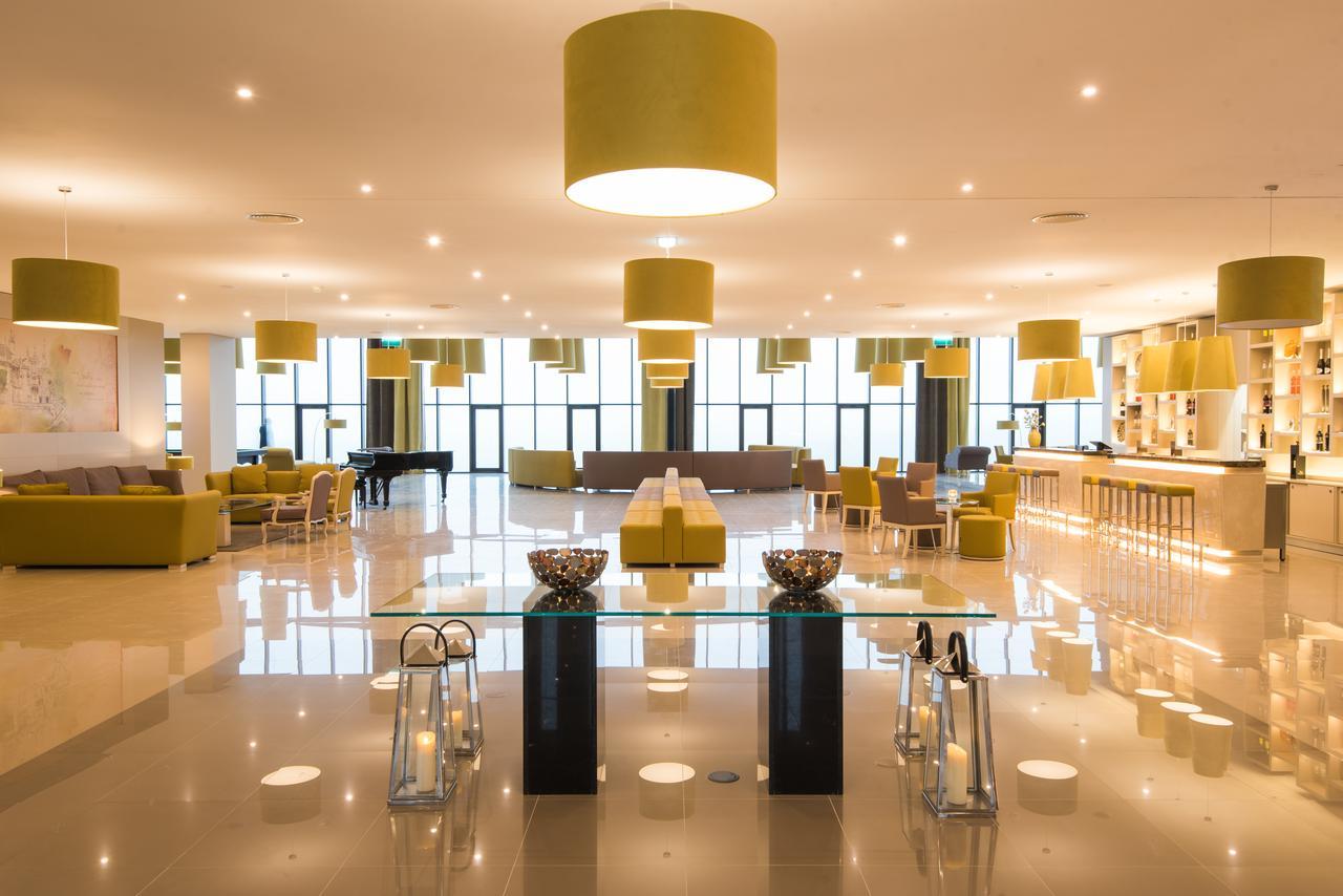 Vila Gale Sintra Luaran gambar The lounge at the airport
